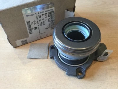 BNIB GENUINE VAUXHALL MERIVA B  ASTRA J  Clutch Slave Cylinder F13  F17 55579530 - Image 1 of 4
