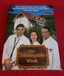 Die Schwarzwaldklinik - Staffel 1 (4 DVDs) von Alfred Voh... | DVD | OVP - Bild 1 von 2