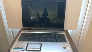 HP DV9000 Pavillion 17 Zoll Laptop - Bild 1 von 8