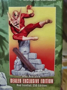 IRON FIST Red costume Statue HARD HERO Dealer Exclusive Edition 172/250 Avengers - Picture 1 of 2