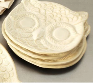 Set Of 7 POTTERY BARN Fall Halloween Owl 3D Relief Stoneware Plates Off White - Picture 1 of 4