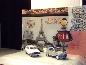 2 x 1:43 CITROEN 2CV DEUX CHEVAUX VISA INC GLASS PARIS TRAY BACKDROP WITH LIGHT - Picture 1 of 1