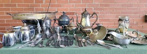 Rogers 1881, International Silverplate Teapots, Salt Pepper Shaker, 50 Piece Lot - Picture 1 of 22