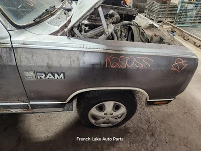 Guardabarros derecho pasajero compatible con camioneta Dodge 150 81-93 1295509 Foto 1 de 4