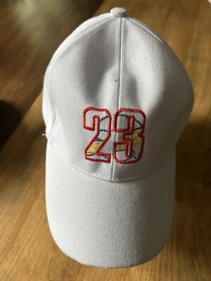 Sombrero con tirantes promocional vintage de Lebron James Cavaliers Foto 1 de 3