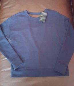 Nike - Women's Sportswear Crew, Dark Blue open V back - Bild 1 von 4