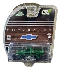 Greenlight GREEN CHROME 1972 Chevy Cheyenne C10 Short Bed (Hobby Exclusive) 1/64 - Picture 1 of 1