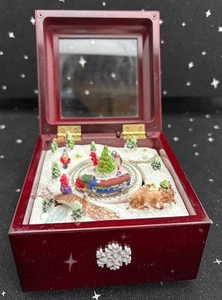 Caja de música vintage X-Mas tren animado cuerda "We Wish You A Merry X-Mas 4"x4" - Imagen 1 de 11