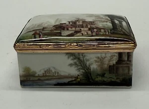 Antique 18th Century Battersea Bilston Enamel Snuff Box or Bonbonniere - Picture 1 of 16