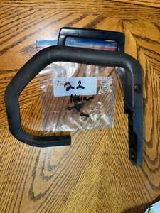 CRAFTSMAN 2.2 CI  36CC  16"  HANDLE BAR W/ BOLTS    OEM FREE SHIP - Picture 1 of 1