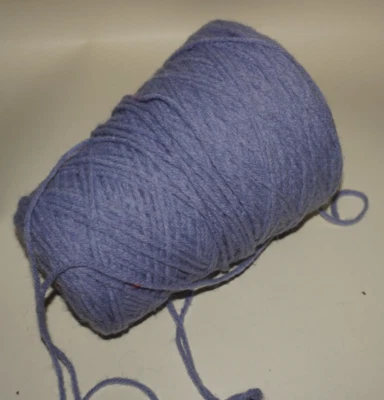 8 oz. Cono, Nomis, brezo de orquídea, 4/8, acrílico/lana, hilo de tejer a máquina Foto 1 de 2