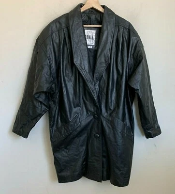 Abrigo Comint Vintage Cuero Negro Patrón Texturizado Bolsillos a Presiones Forrado Talla M Foto 1 de 4