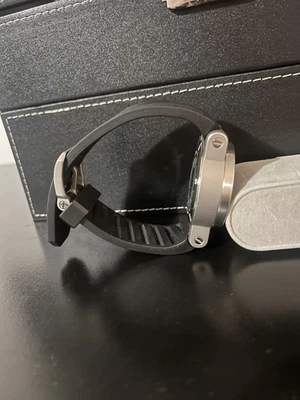 Reloj OAKLEY para hombre 10-063 caja de cambios esfera negra y tostada cepillada hecho en Suiza ZAFIRO Foto 1 de 4