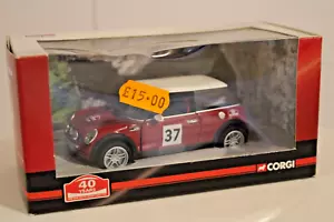 Corgi #CC86521 The New Mini Cooper - 2001 BMW Mini Cooper -40 Anniversary - Picture 1 of 5
