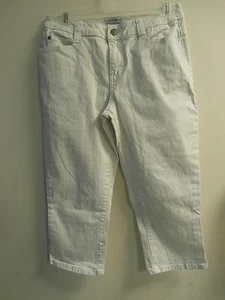 WOMENS White jean CAPRI SIZE 6 by Fashion Bug - Picture 1 of 6