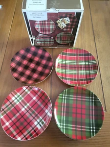 Pier 1 Holiday Plaid Set of 4 Appetizer Plates Hors D'Oeuvres Christmas Winter - Picture 1 of 4