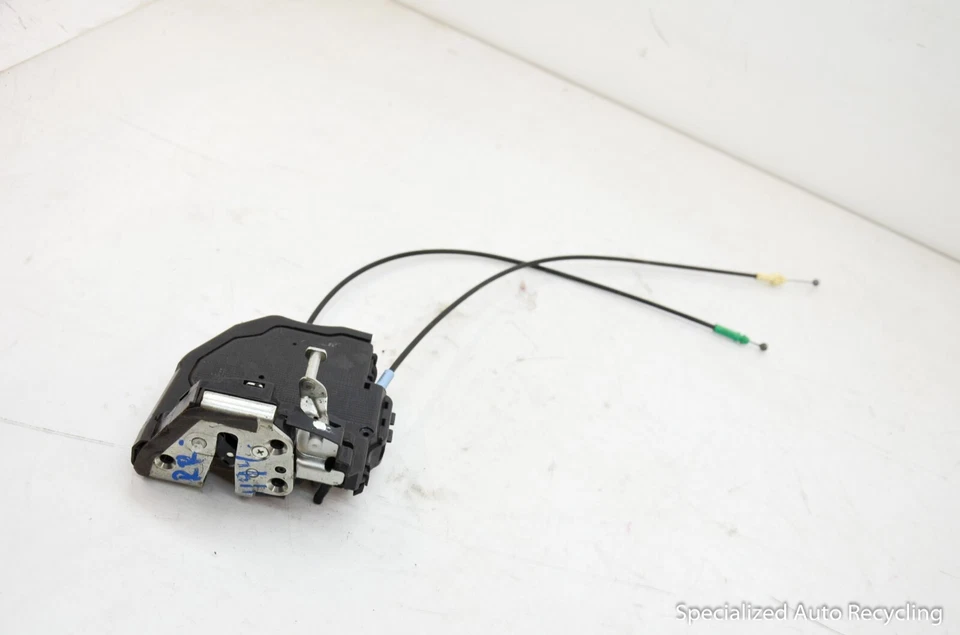 Toyota Matrix 2009 pestillo de puerta trasero derecho + motor actuador de bloqueo Foto 1 de 4