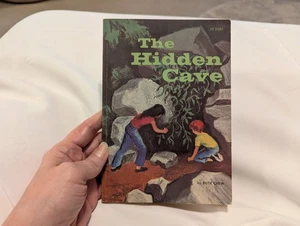 Vtg The HIDDEN CAVE By Ruth Chew Paperback Scholastic Book Services 1973 - Imagen 1 de 7