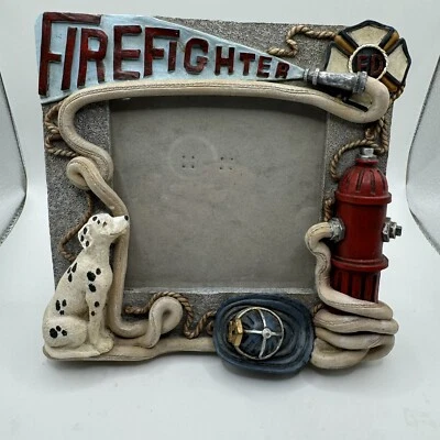 De colección 3D Bombero Bombero Resina Marco de Fotos Manguera Dálmata 4 X 6 Foto 1 de 4
