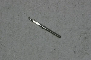 Tige Winding stem Aufzugwelle Albero di carica Le Coultre JLC 410 411 438LO NOS - Picture 1 of 1
