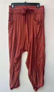 Free People Movement Pants Medium Orange Harem Joggers Cropped Ankle - Picture 1 of 4
