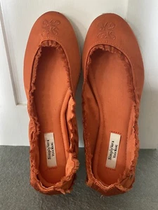 Simply Vera Vera Wang Orange Slip On Shoes Size 7 1/2 Flats - Picture 1 of 4