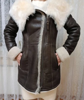 Abrigo Ricca Donna Mujer Piel de Oveja Piel de Oveja Marrón con Borde de Piel Blanca” Foto 1 de 4