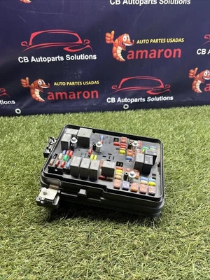 Chevrolet Equinox 2017 caja de fusibles caja de fusibles módulo de relé 84080470 OEM Foto 1 de 4
