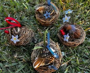 4 Ornamenti Albero di Natale Vintage Nido Uccellino Piccolo Maculato Marrone Ottimo - Foto 1 di 7