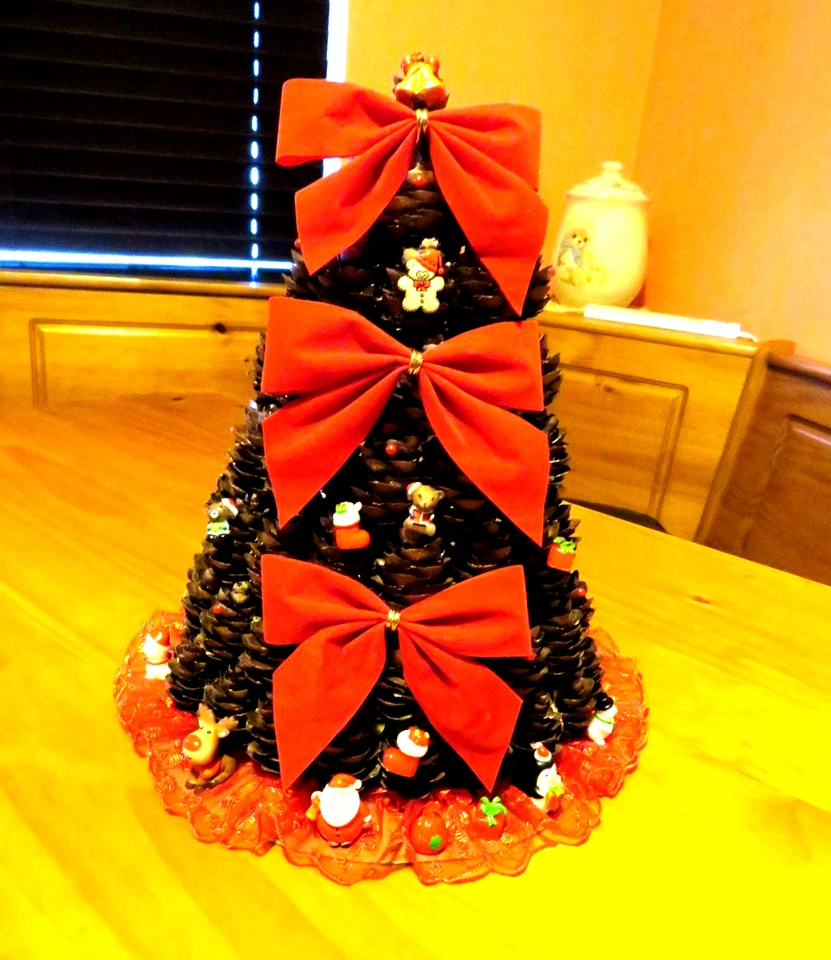 Pinecone Christmas Tree (Lighted) - Image 1 of 2