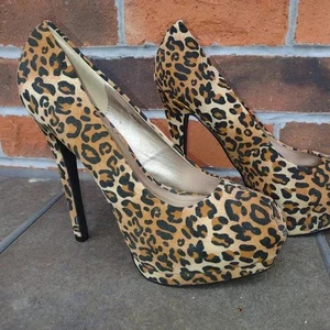 Women's SZ 9 Leopard High Heels Ladies Shoes Peep Toe Pumps 6" Charlotte Russe - Picture 1 of 4