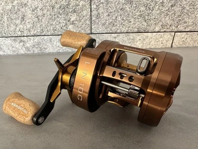 Megabass LIN10C Zircona Meteor Baitcasting Reel 6.3:1 Gear Ratio Used - Image 1 of 4