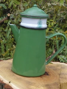 CAFETIERE FILTRE EMAILLEE VERTE Aromates 1,5 L NEUVE EMAIL VERITABLE FAB. FRANCE - Picture 1 of 1