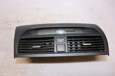 Оригинальная вентиляционная решетка центральной панели кондиционера 2004-2006 Acura TL - Изображение 1 из 4