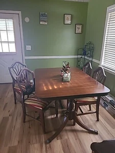 1940Duncan PhyfeDiningTable/4 chairs.Orig.Upholsteryexcellent Condition.MustSell - Picture 1 of 2