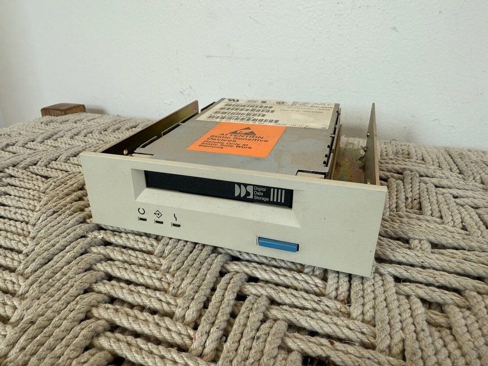🍊Vintage 1992 IBM 55F9274 55F9306 Internal Tape Drive 4GB 8GB 4326NP - Image 1 of 4