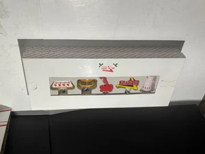 IN-N-OUT BURGER Weihnachtsbaum Lichterkette Limited Edition Open Box - Bild 1 von 6