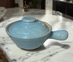 VTG Handled Crock Stoneware Soup Serving Bowl w/Lid Light Blue USA French Onion - Picture 1 of 12