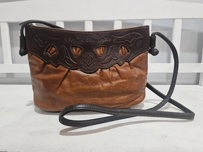 Cartera bandolera estilo occidental vintage de cuero Kate Landry Tooled Foto 1 de 4