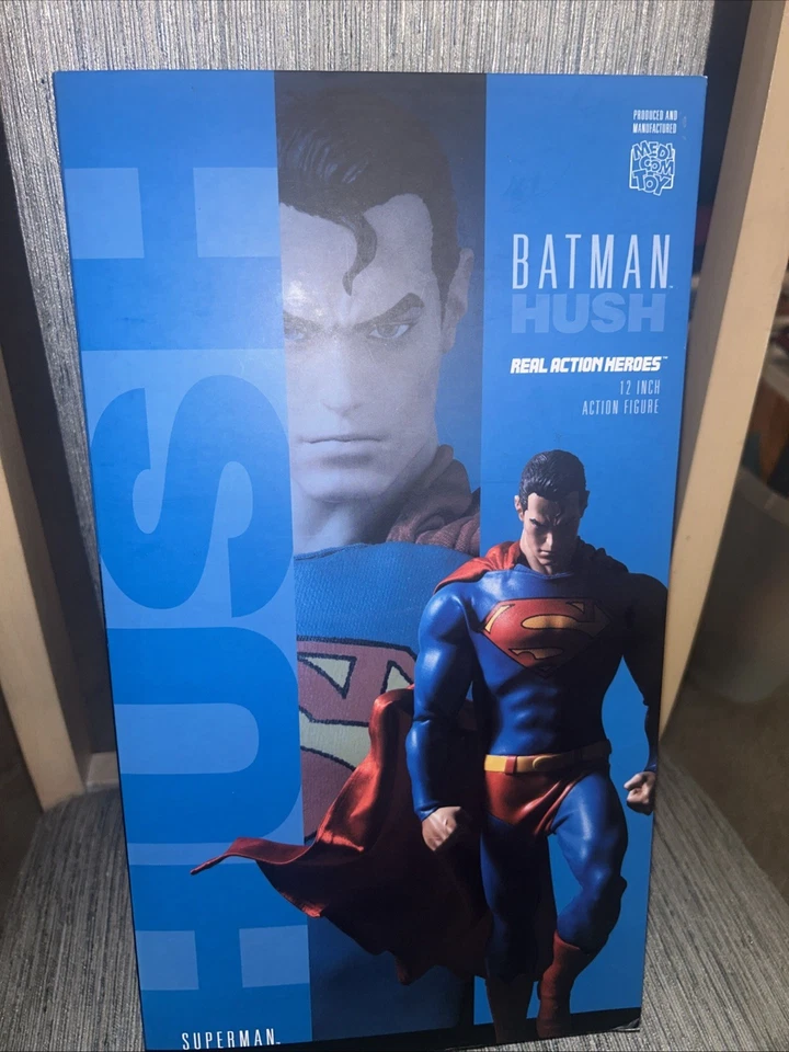 Figura de acción Medicom Toy RAH Batman Hush Superman 12 pulgadas (nueva) Foto 1 de 3