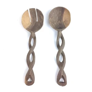 Vintage Kenyan Hand Carved Wooden Twist Handle Salad Servers - Spoon & Fork - Foto 1 di 2