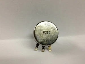 2 Tocos Potentiometer RV24YN20SB252K  2,500 ohms aka 2.5K 10% Tolerance NOS - Picture 1 of 1