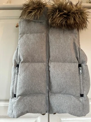 Grey padded wool fur trim gilet by Gap, size M - Image 1 of 4