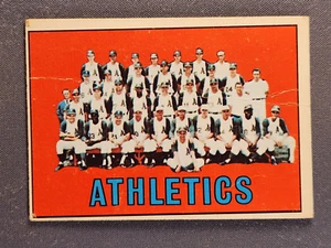 1967 Topps #262 Athletics Team Card Jim Hunter VG Read - Picture 1 of 3