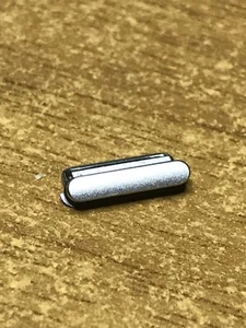Tasto VOLUME Argento Per IPHONE 6S TASTO PAD - Foto 1 di 1