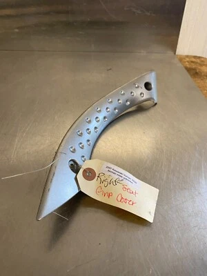 Cubierta de agarre de asiento derecho Kawasaki Vulcan 1600 Nomad 2007 Foto 1 de 4