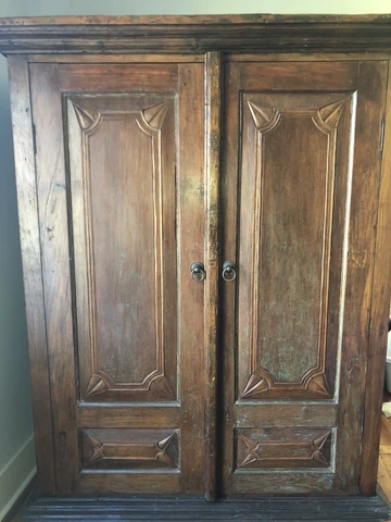 Armoire antique teak;hardwood,beautiful dark with green undertones & hand-carved Cover