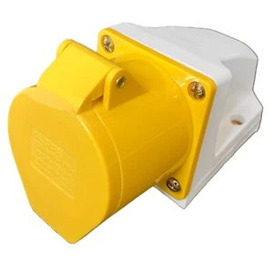 32 amp Socket Surface Mounted 110V Waterproof Mains Hook Up 3 Pin Caravan Camper - Picture 1 of 4