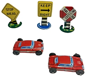 Lote De Colección De Cinco Letreros Litográficos De Estaño y Coches A Escala HO - Imagen 1 de 12