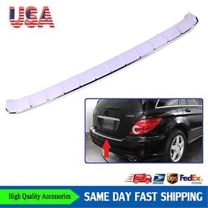 Rear Bumper Step Protection Plate For Mercedes-Benz V251 R350 R500 2518800011